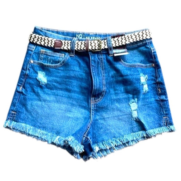 NWT No Boundaries Denim Shorts - Picture 1 of 8